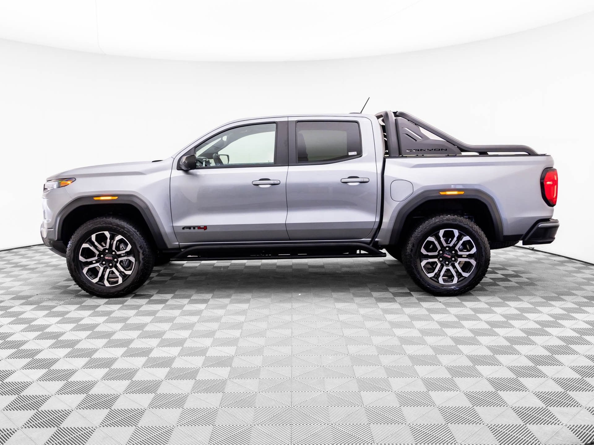 Used 2025 GMC Canyon AT4 w/ Nightfall Edition AWD/4WD video 2