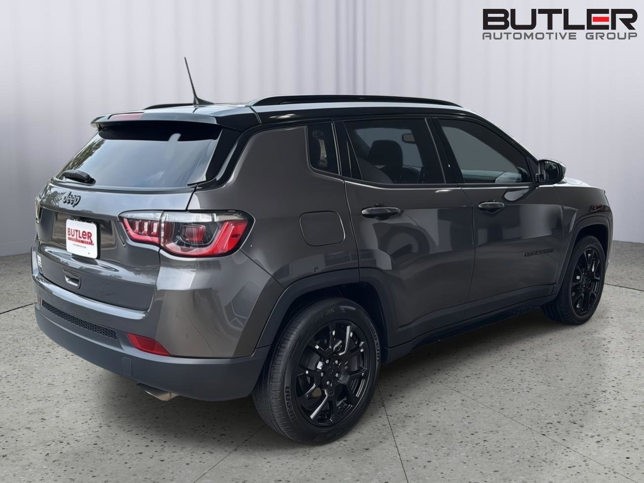 Used 2022 Jeep Compass Altitude w/ Convenience Group image 5