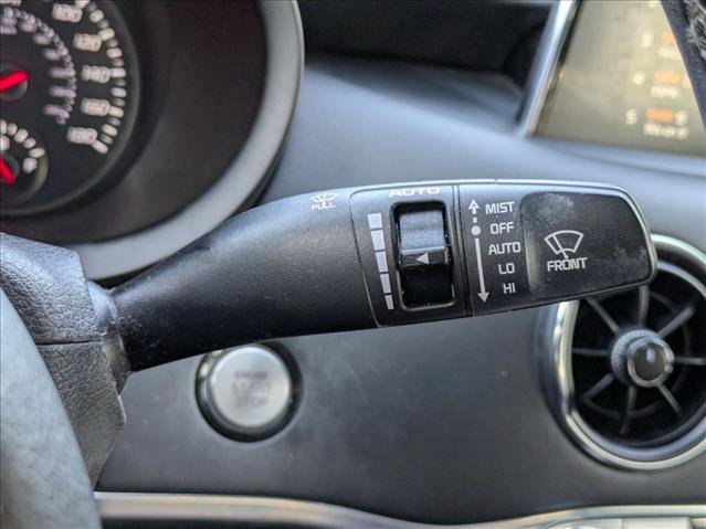 Used 2021 Kia Stinger GT1 RWD image 8