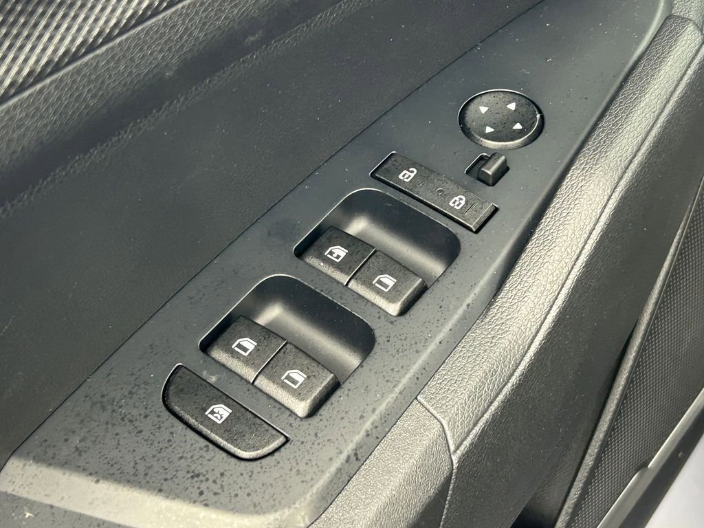 Used 2024 Kia Sportage LX image 12