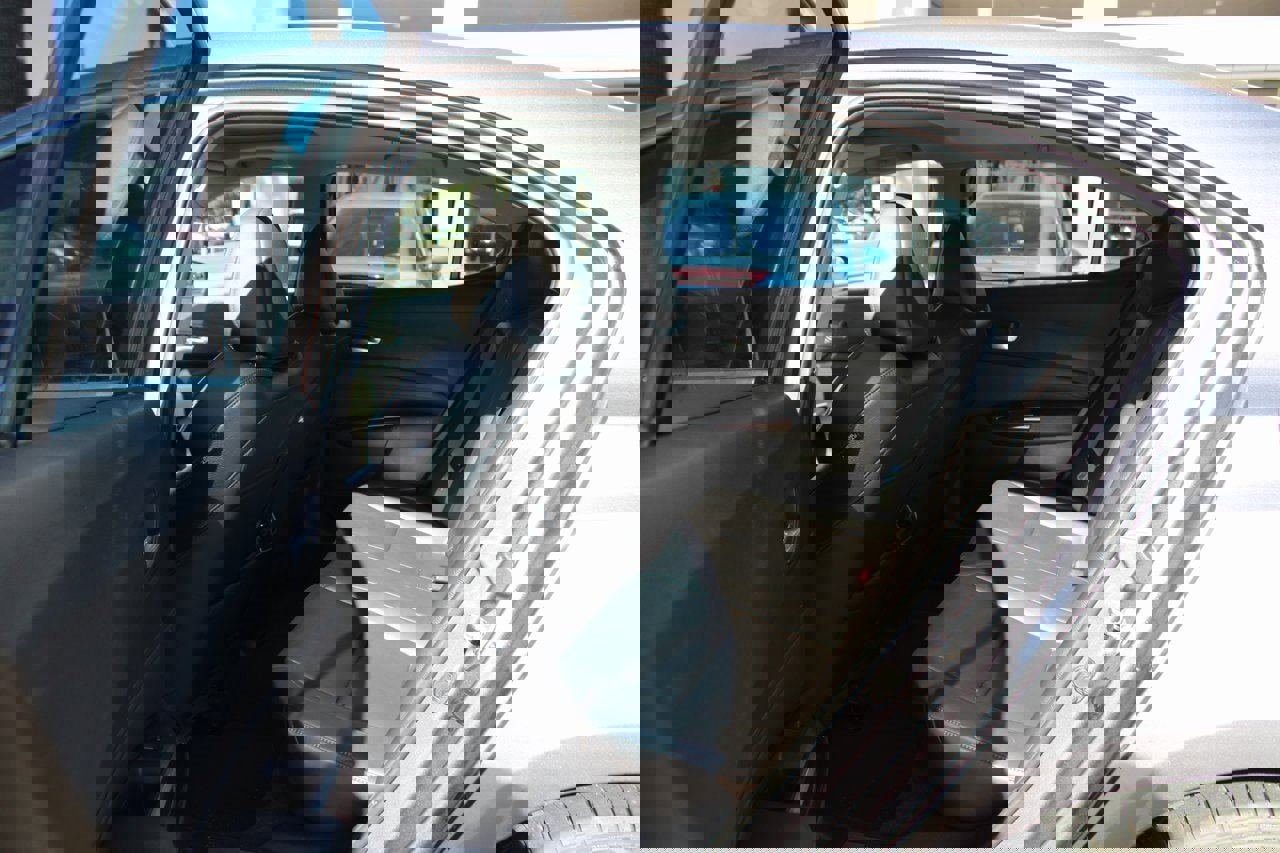 Used 2017 Acura TLX image 11