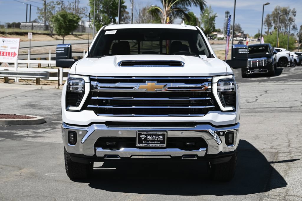 New 2026 Chevrolet Silverado 3500 LTZ w/ LTZ Premium Package image 3