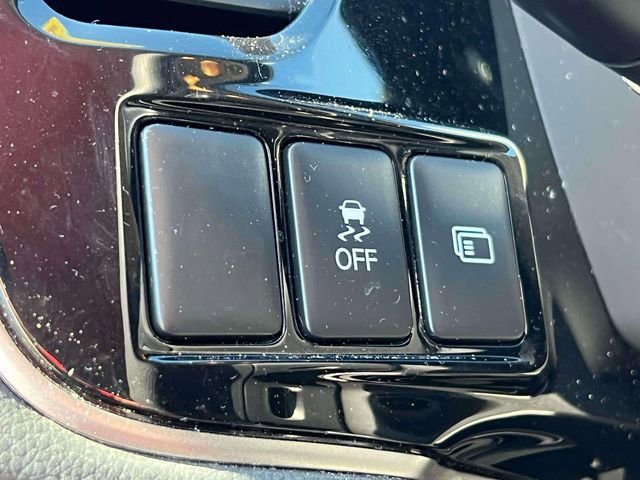 Used 2020 Mitsubishi Outlander AWD image 21