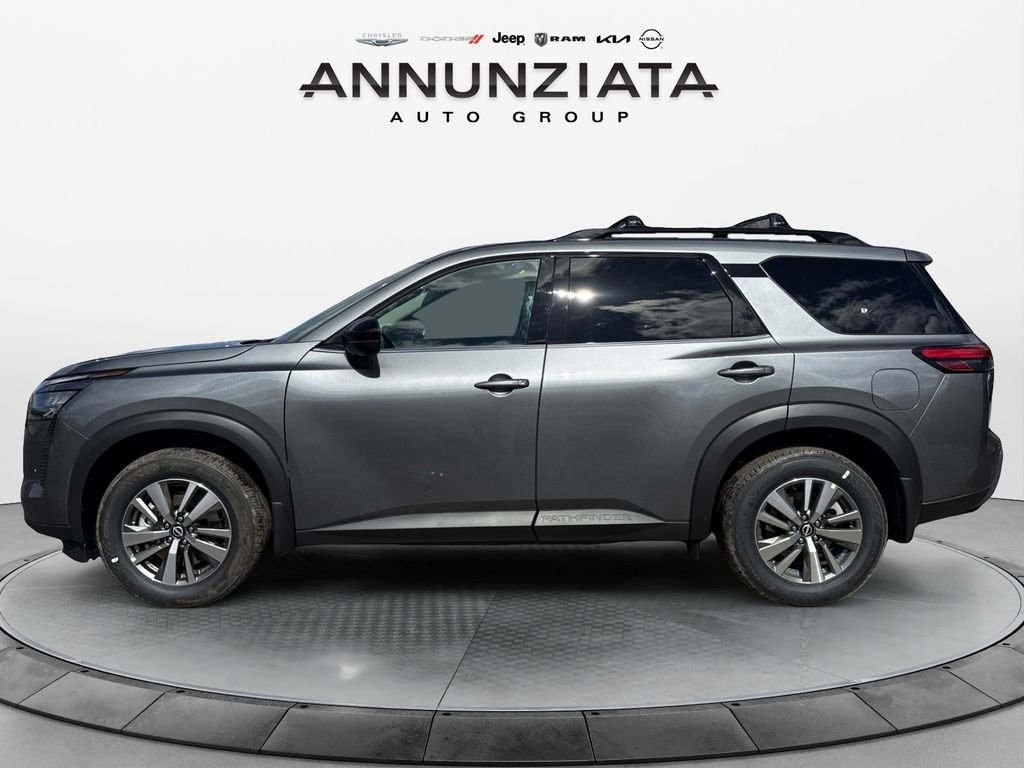 New 2026 Nissan Pathfinder SL image 2