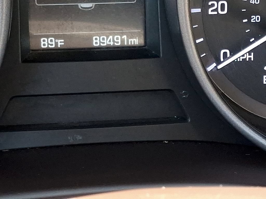 Used 2018 Hyundai Santa Fe Sport w/ Cargo Package AWD/4WD image 19