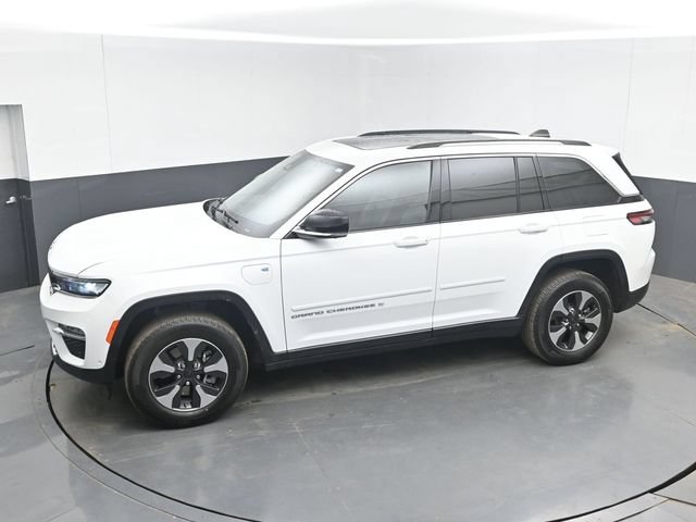 Used 2022 Jeep Grand Cherokee Limited 4xe w/ Luxury Tech Group II AWD/4WD image 36