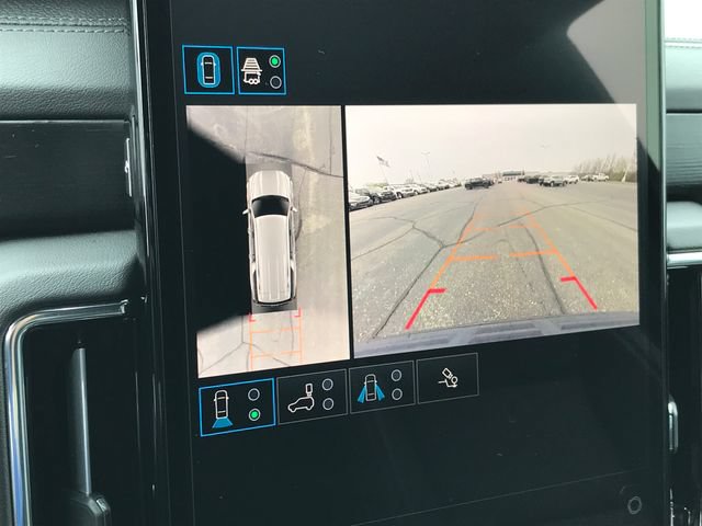 Certified 2025 GMC Yukon XL Denali AWD/4WD image 12