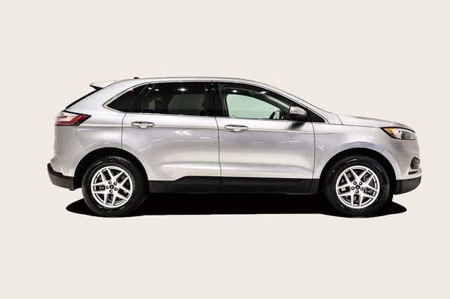 Used 2024 Ford Edge SEL image 4