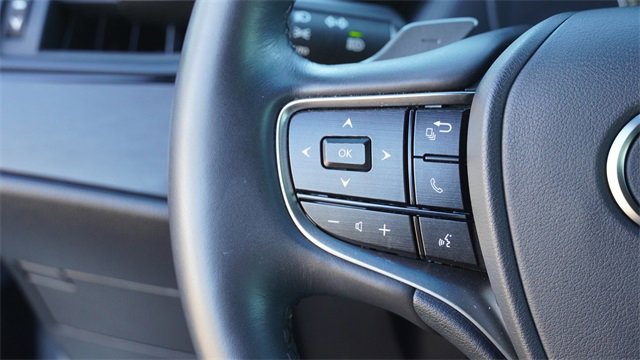 Used 2024 Lexus ES 250 w/ Premium Package image 30