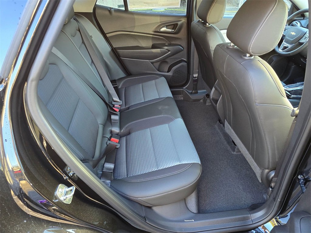 New 2026 Chevrolet Trax LT w/ Driver Confidence Package image 12
