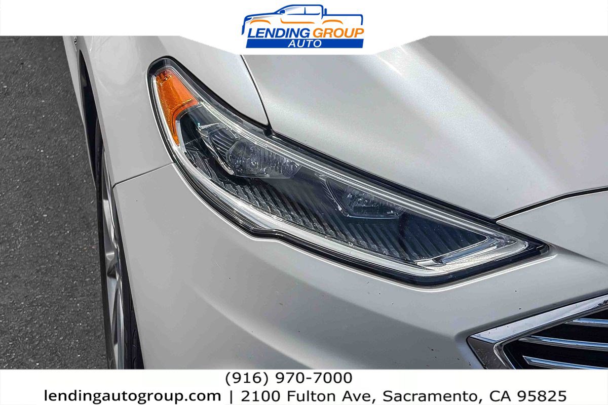 Used 2017 Ford Fusion Energi Titanium FWD image 7