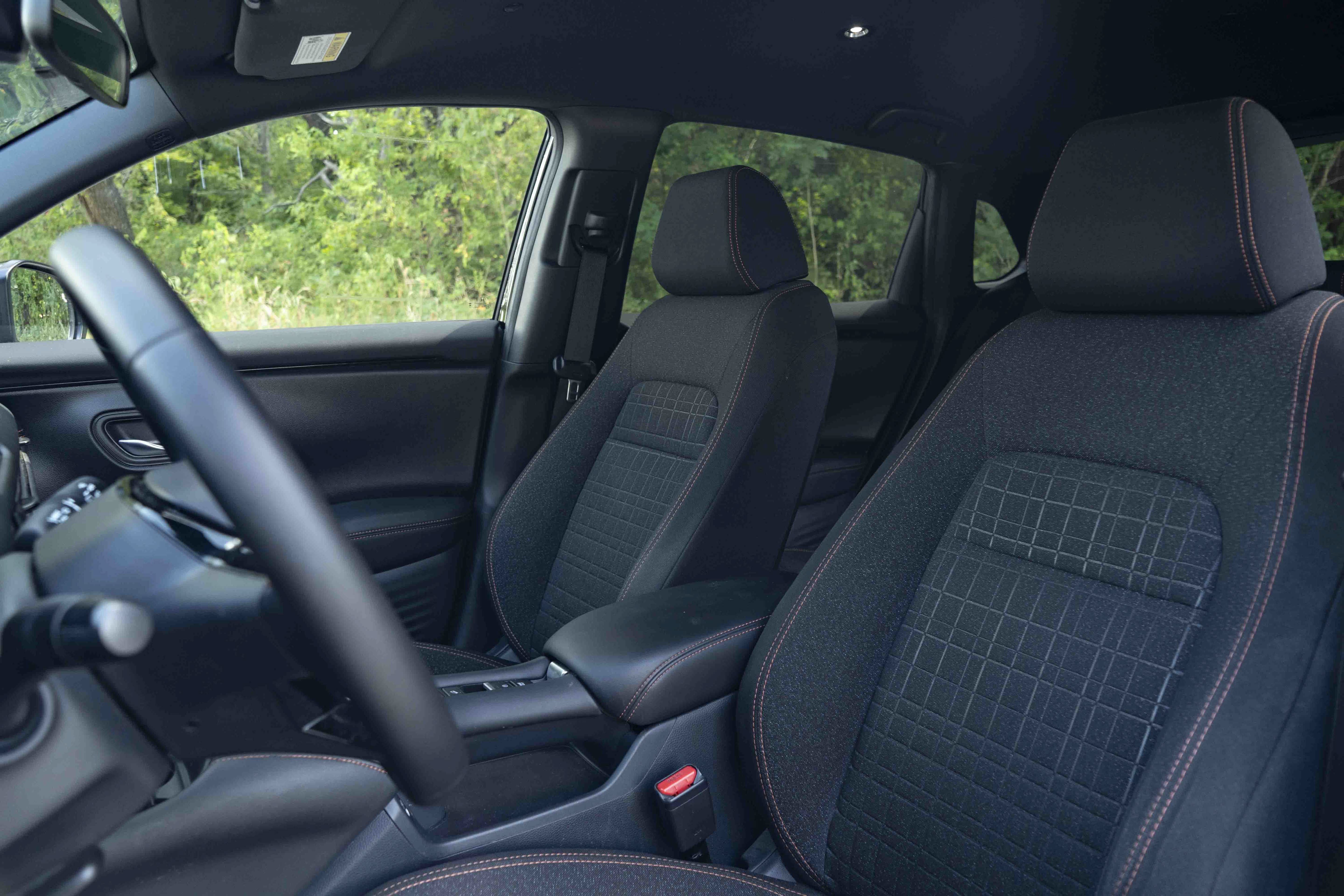 Certified 2025 Honda HR-V Sport image 17
