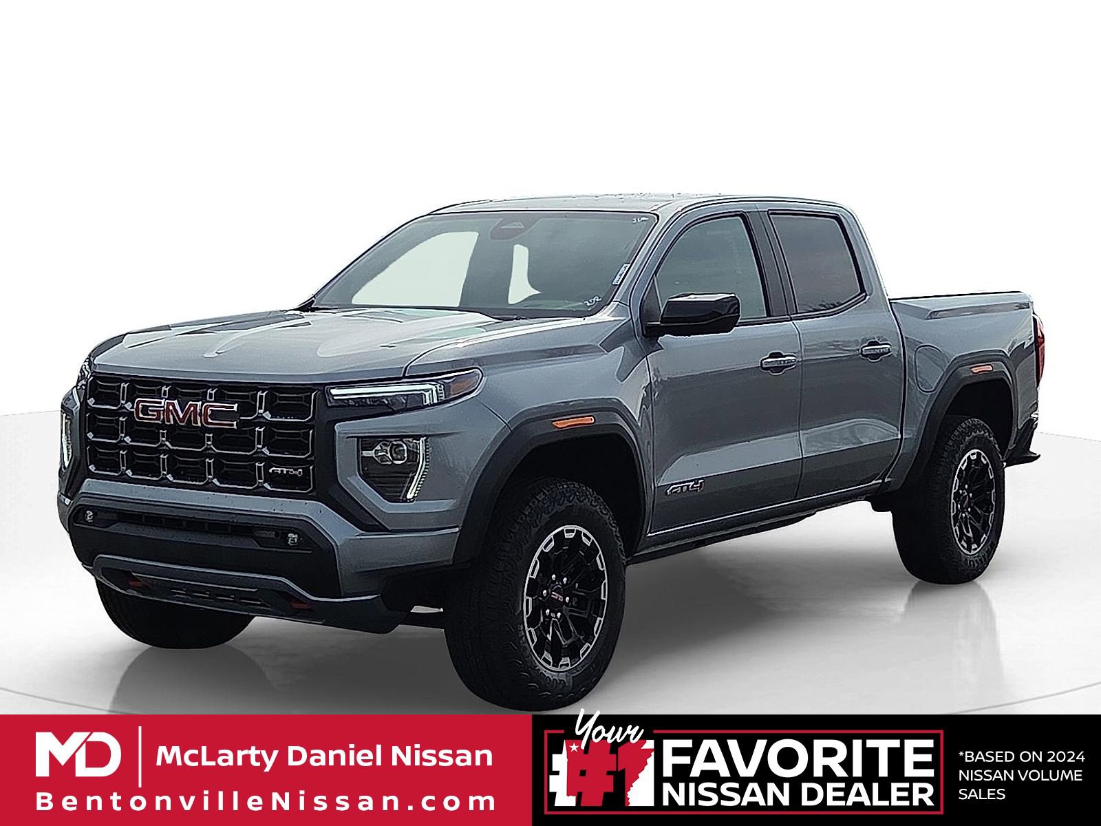 Used 2026 GMC Canyon AT4 image 2