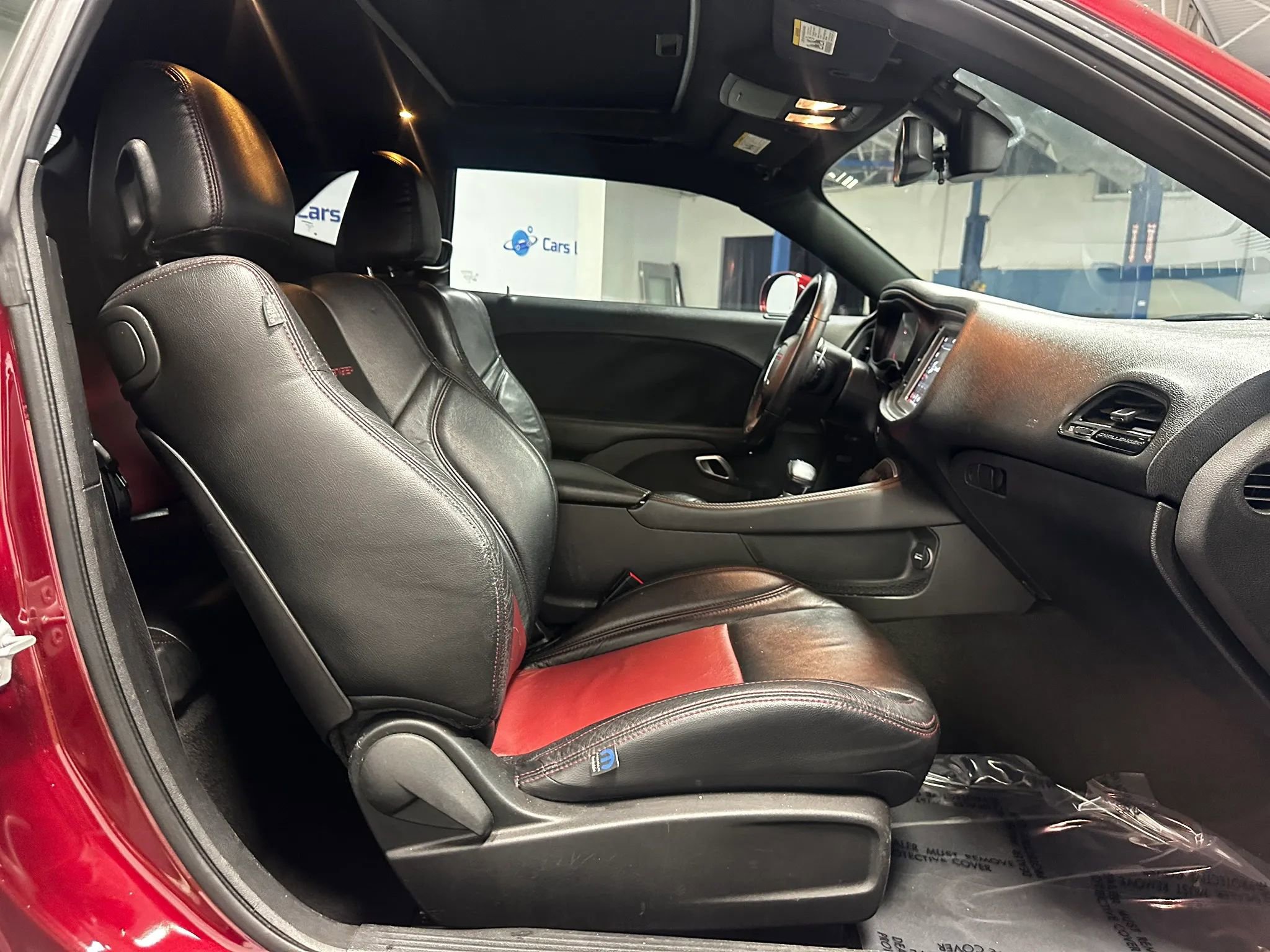Used 2019 Dodge Challenger GT w/ Driver Convenience Group RWD image 17