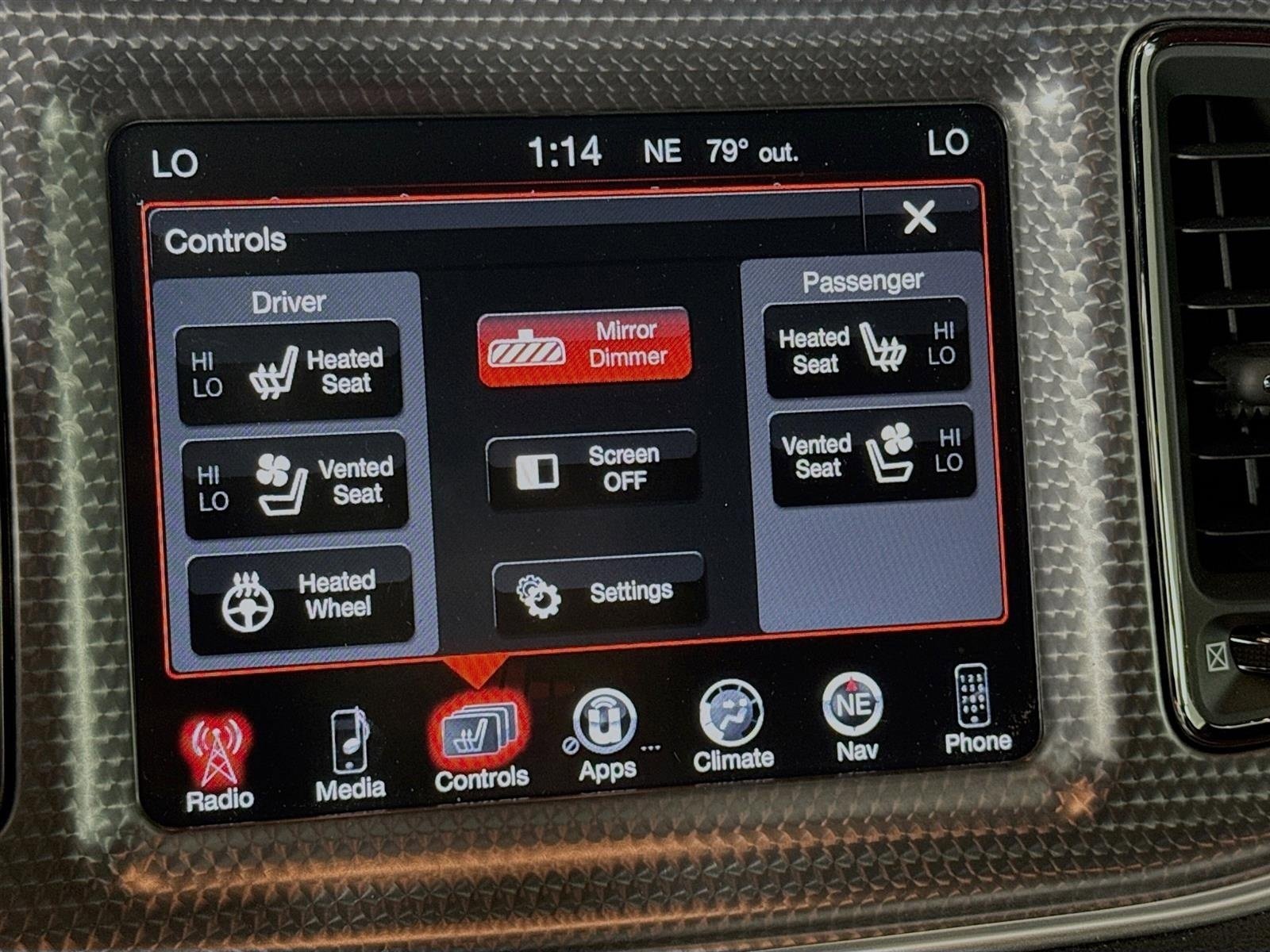 Used 2015 Dodge Challenger SRT Hellcat image 22