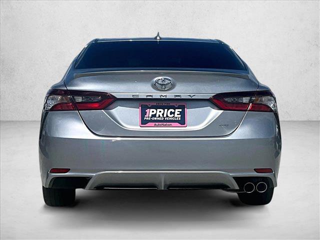 Used 2024 Toyota Camry SE FWD image 4