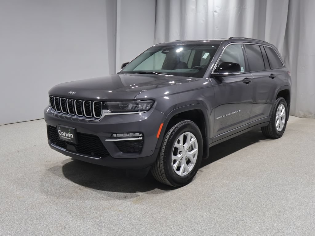 Certified 2023 Jeep Grand Cherokee Limited w/ Luxury Tech Group II AWD/4WD image 7