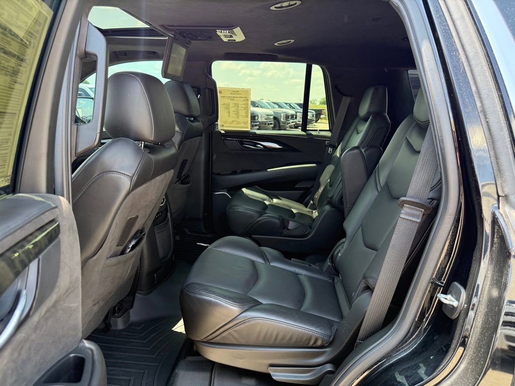 Used 2020 Cadillac Escalade Platinum AWD/4WD image 13