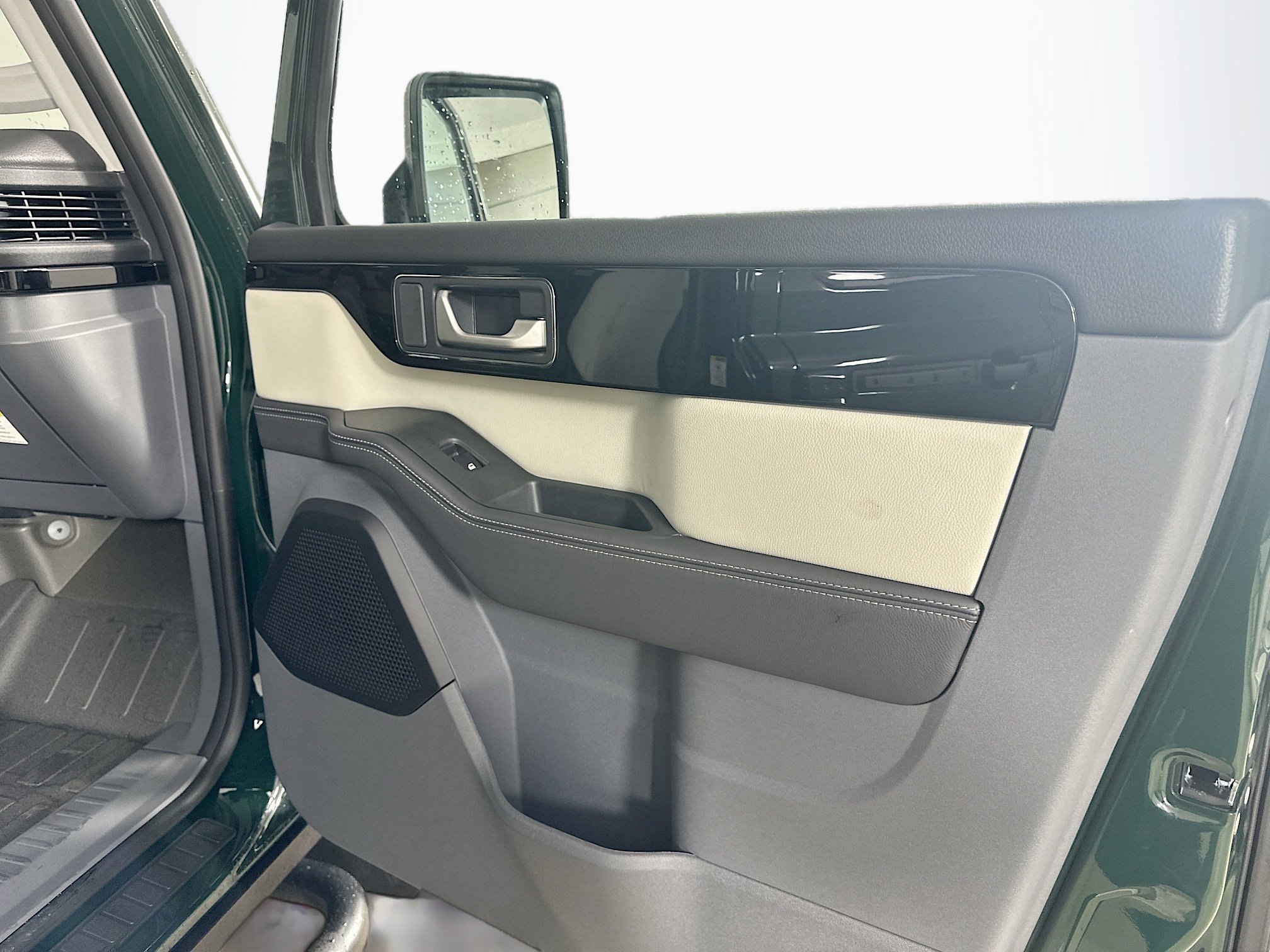 New 2025 INEOS Grenadier Station Wagon AWD/4WD image 48