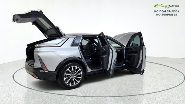 Used 2024 Cadillac Lyriq Sport RWD image 19