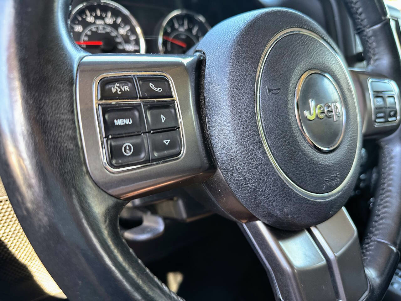 Used 2018 Jeep Wrangler Unlimited Sahara image 39