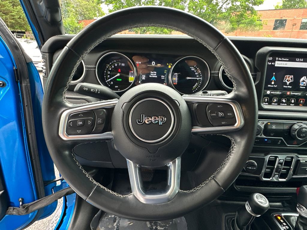 Used 2022 Jeep Wrangler Unlimited Sahara AWD/4WD image 25