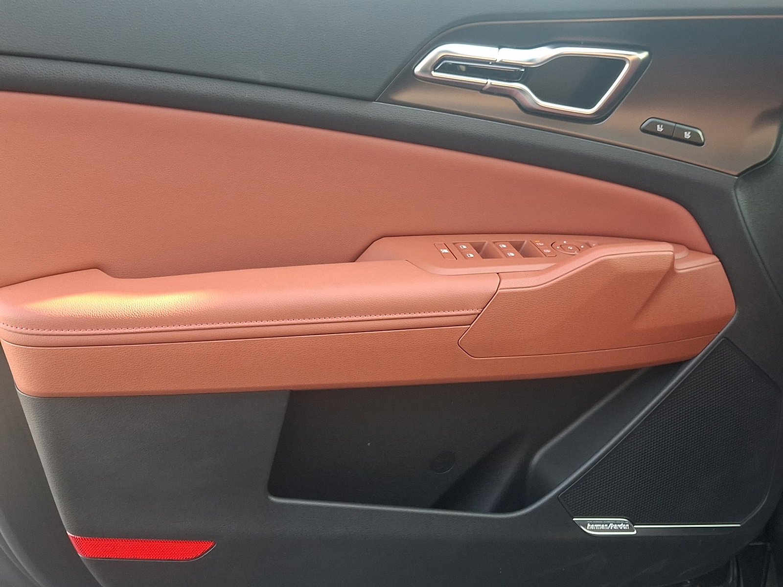 New 2026 Kia Sportage SX Prestige image 12