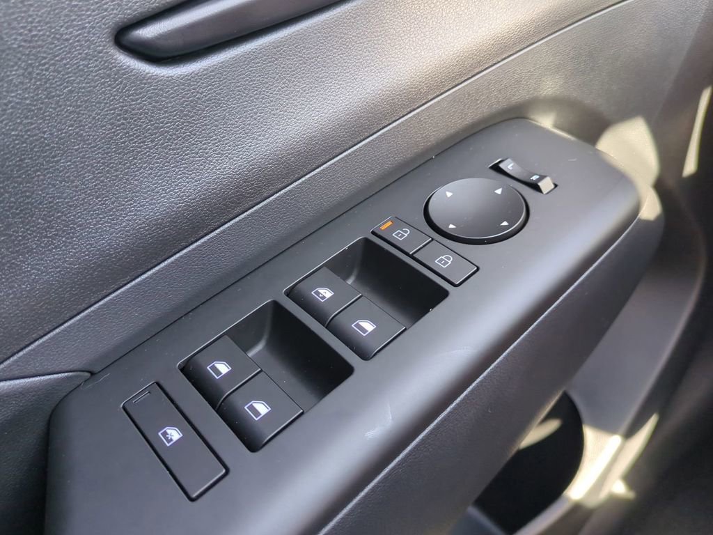 New 2026 Hyundai Kona SE image 27