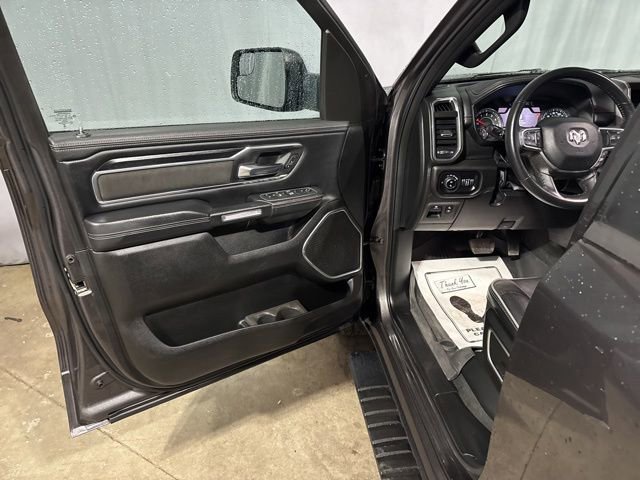 Used 2023 RAM 1500 Laramie AWD/4WD image 3
