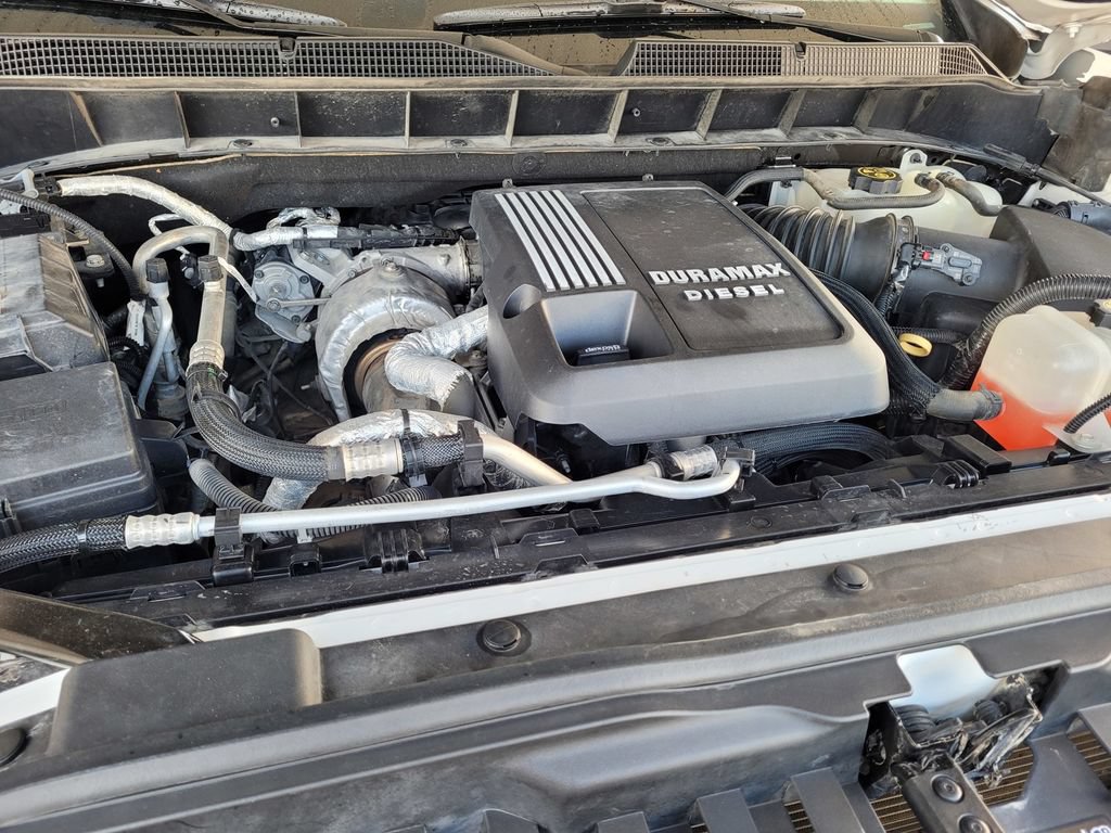 Used 2020 Chevrolet Silverado 1500 LTZ w/ LTZ Convenience Package AWD/4WD image 12