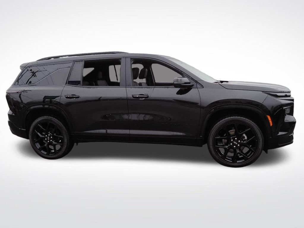 Used 2024 Chevrolet Traverse RS image 8