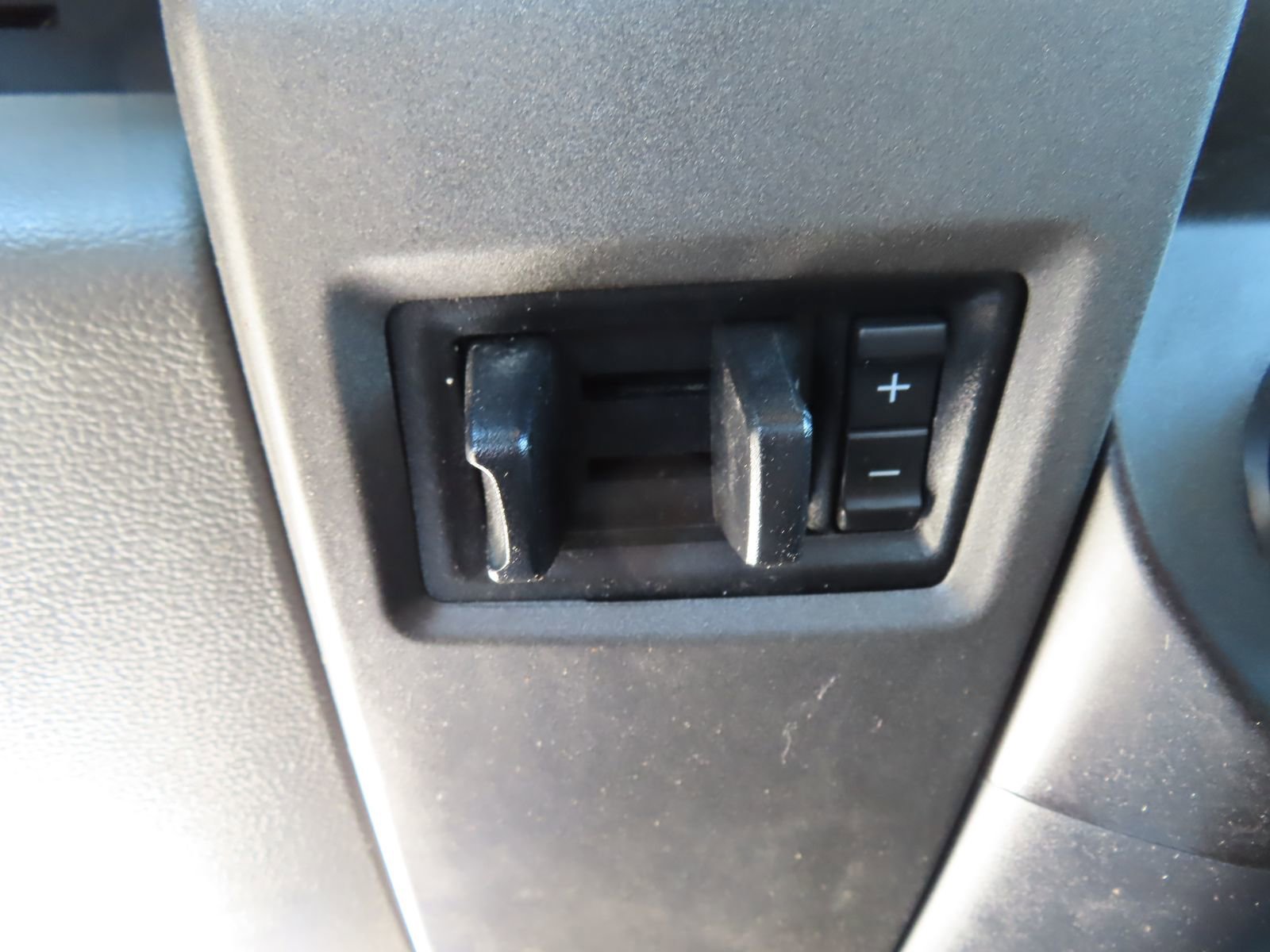 Used 2019 Ford F550 2WD Regular Cab Super Duty image 29