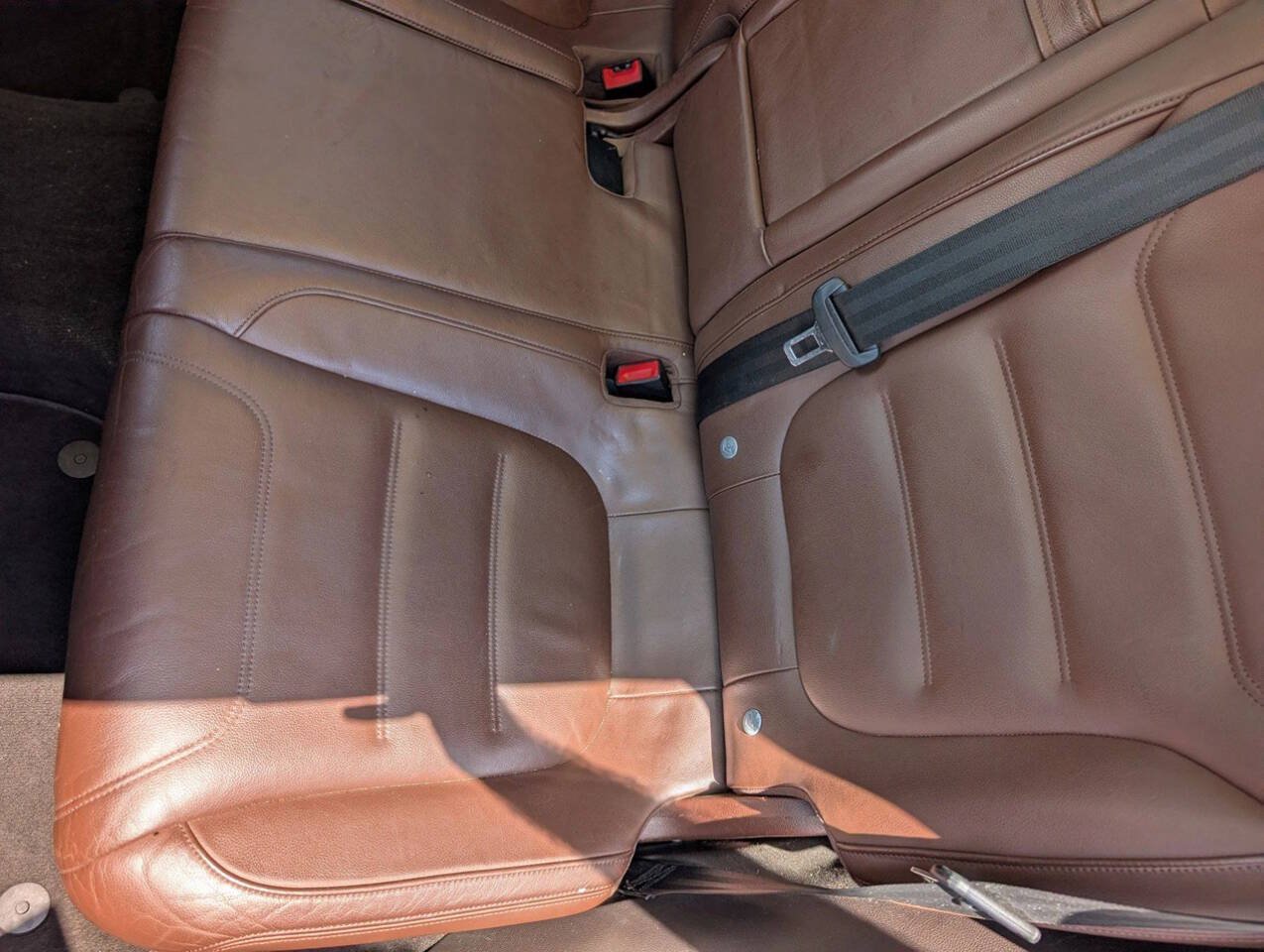 Used 2011 Volkswagen Touareg TDI AWD/4WD image 36