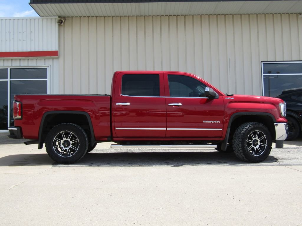 Used 2018 GMC Sierra 1500 SLT AWD/4WD image 2