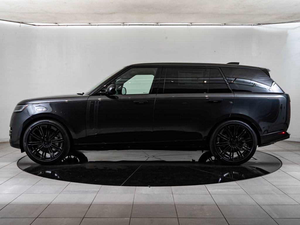 New 2026 Land Rover Range Rover Long Wheelbase SE AWD/4WD image 5