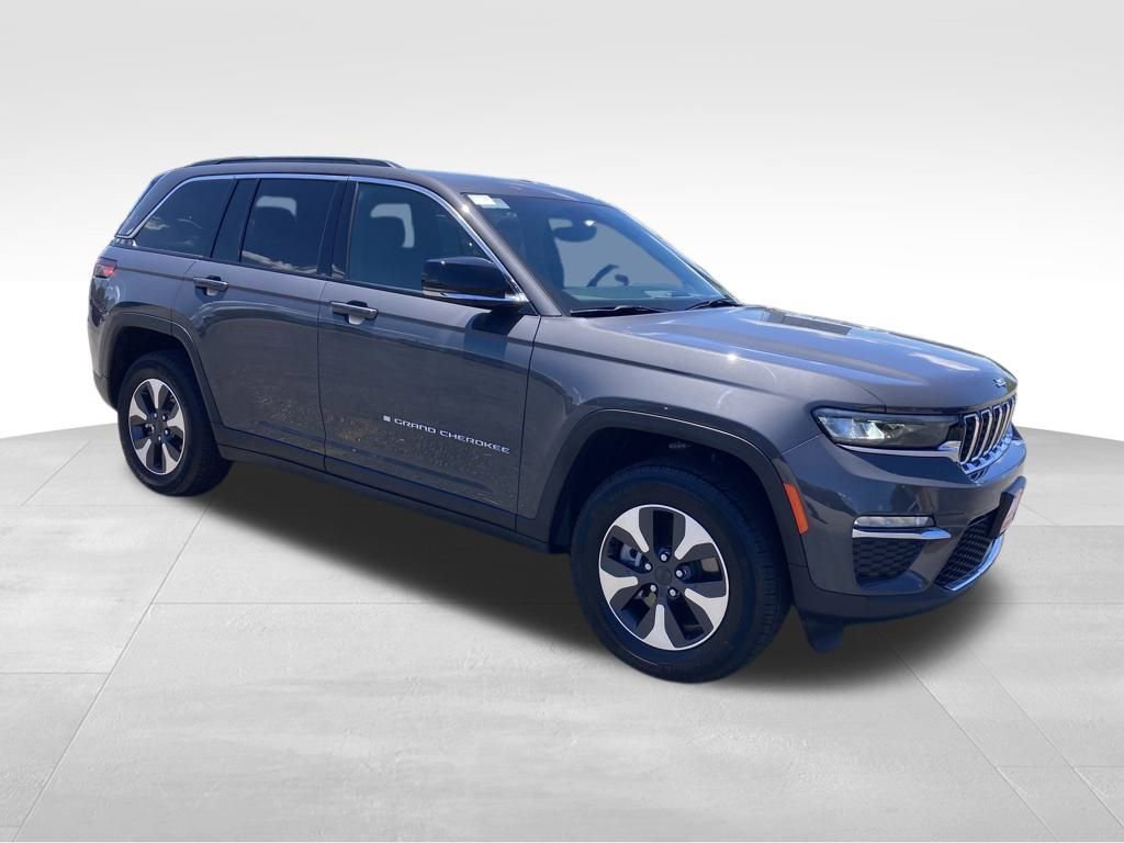 New 2024 Jeep Grand Cherokee Limited 4xe image 8