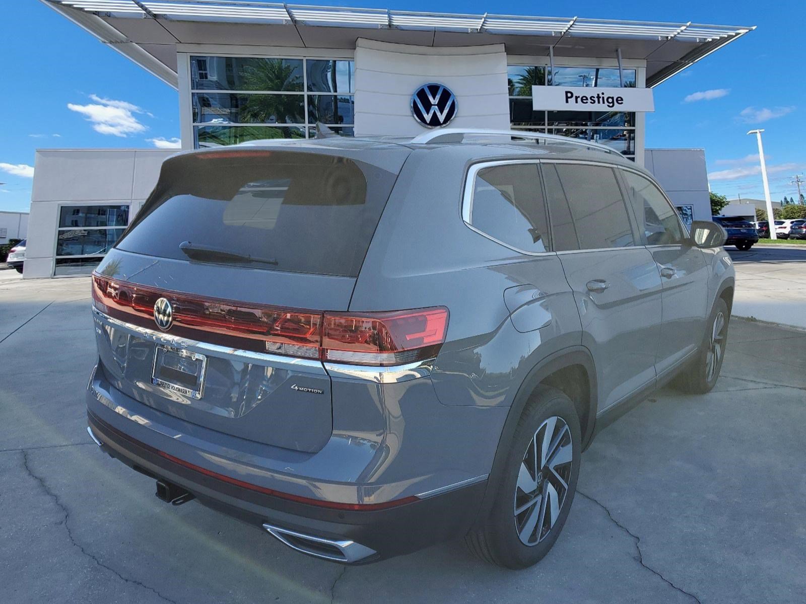 New 2025 Volkswagen Atlas SEL image 3