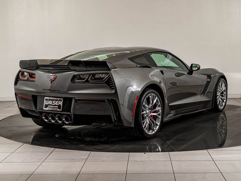 Used 2015 Chevrolet Corvette Z06 image 9
