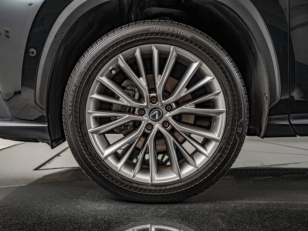 Certified 2025 Lexus NX 350h AWD w/ Accessory Package (2T) image 10