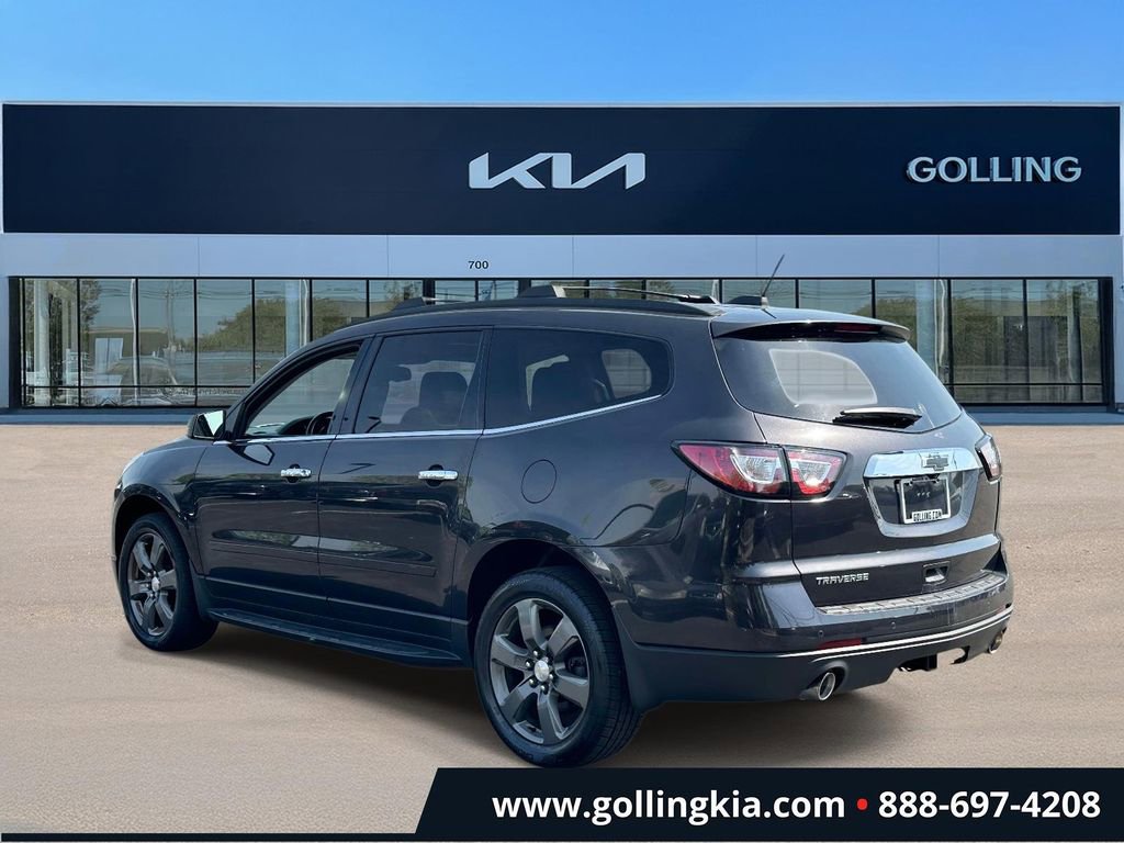 Used 2017 Chevrolet Traverse LT FWD image 4