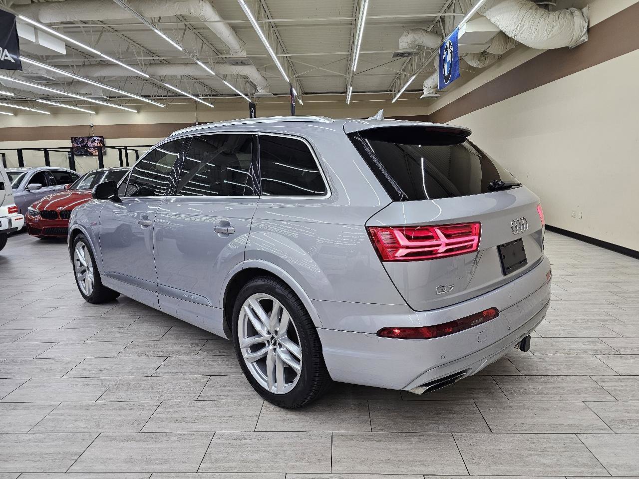 Used 2017 Audi Q7 3.0T Prestige image 9