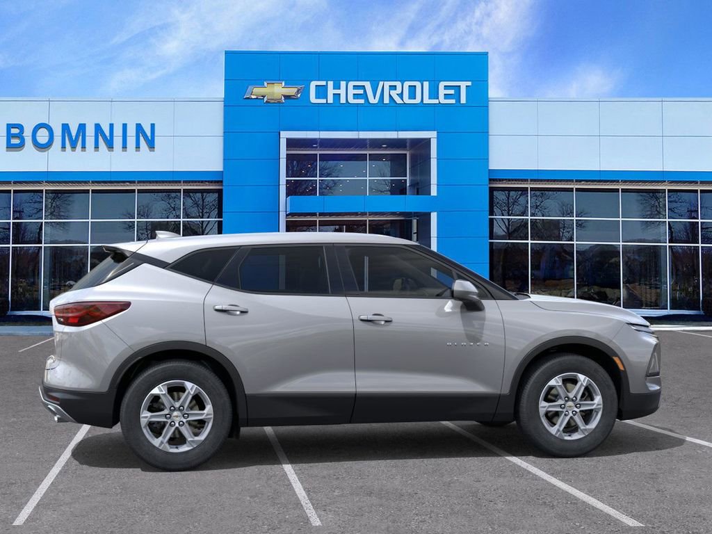 New 2025 Chevrolet Blazer LT image 5