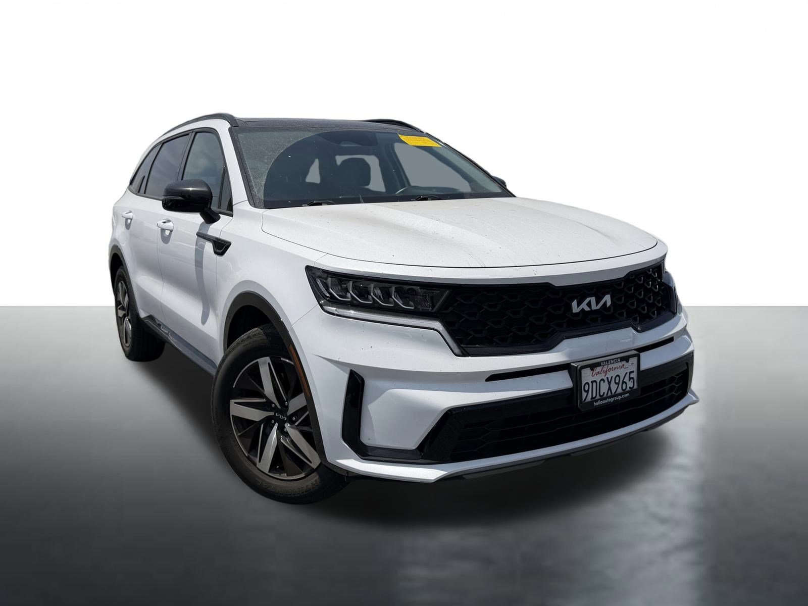 Certified 2022 Kia Sorento S w/ Panoramic Sunroof Package FWD image 1