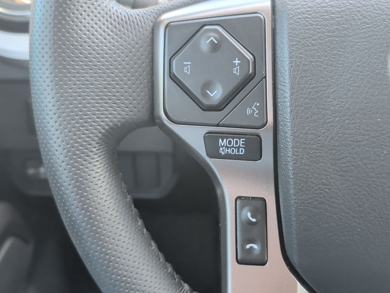 Used 2023 Toyota Tacoma SR5 RWD image 14