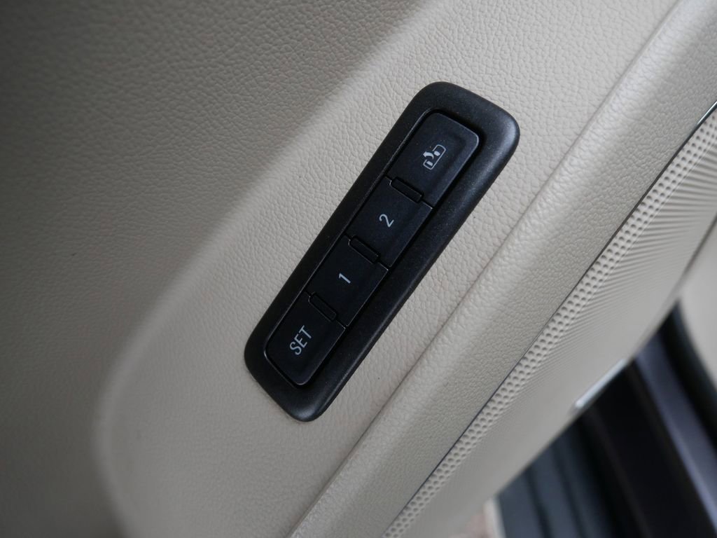 Used 2016 GMC Yukon XL Denali w/ Open Road Package image 13