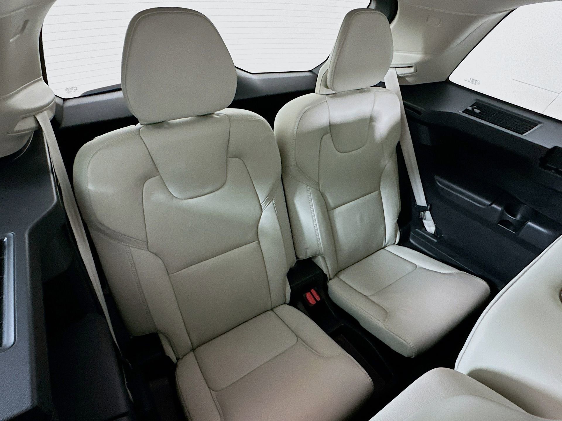 Used 2022 Volvo XC90 T8 Inscription w/ Advanced Package image 30