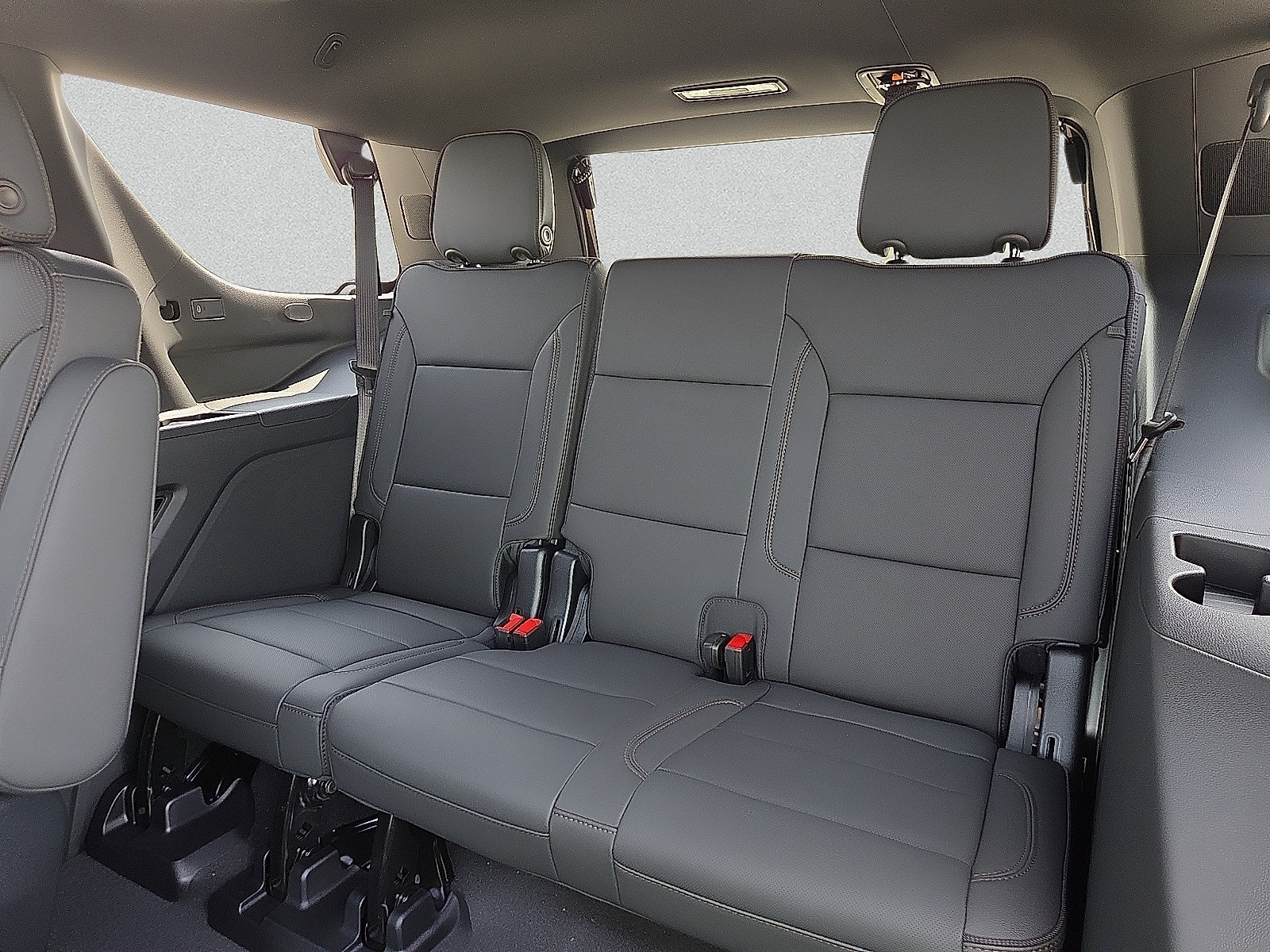 New 2026 Chevrolet Tahoe High Country AWD/4WD image 9