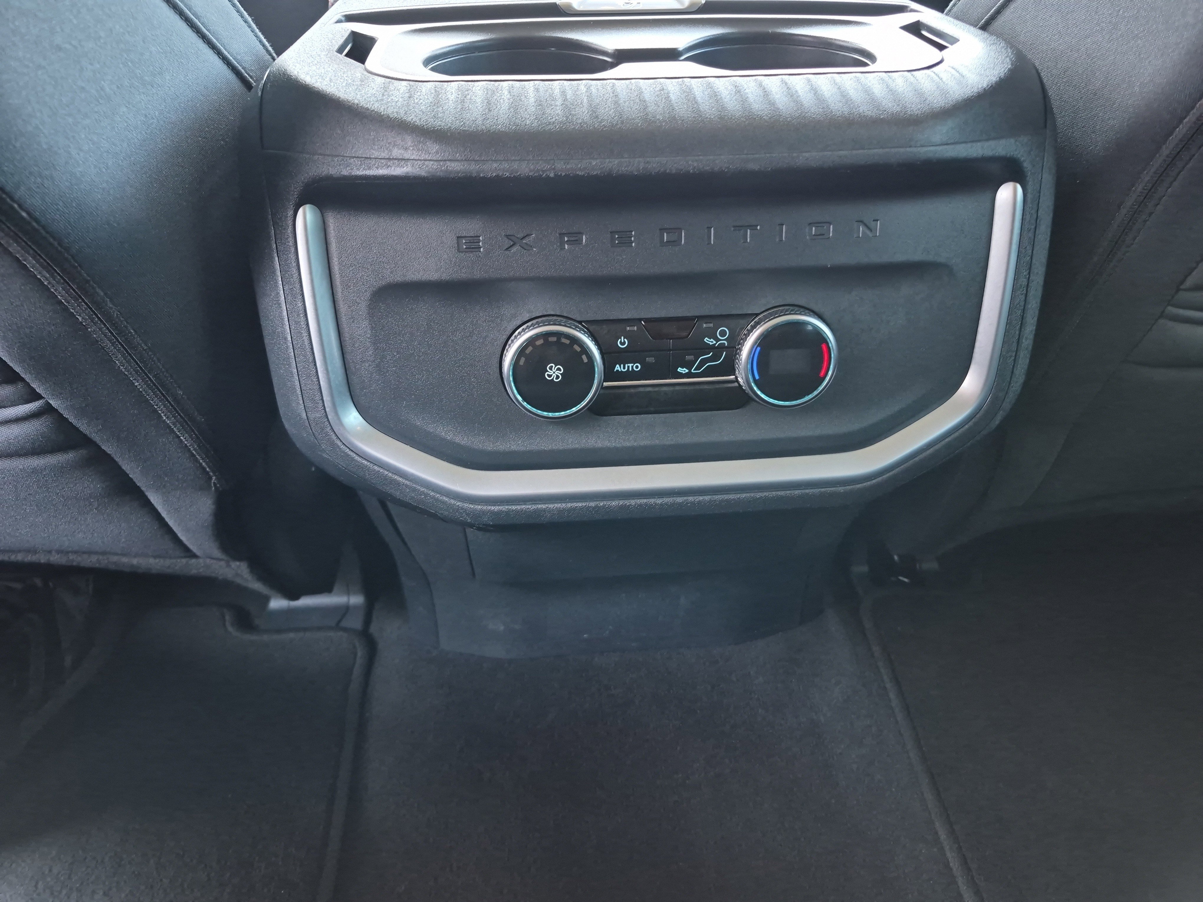Certified 2025 Ford Expedition Active AWD/4WD image 20
