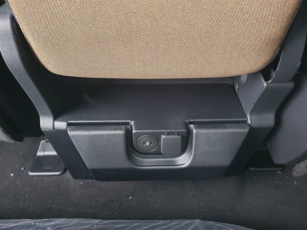 New 2026 Ford F250 XLT w/ XLT Premium Package image 16