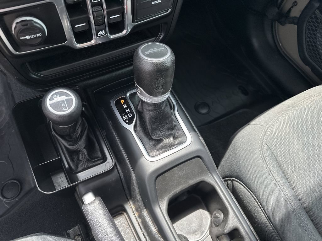 Used 2020 Jeep Gladiator Sport AWD/4WD image 21